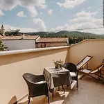 Gasthof Casa Krasna Gourmet Boutique