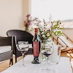Gasthof Casa Krasna Gourmet Boutique