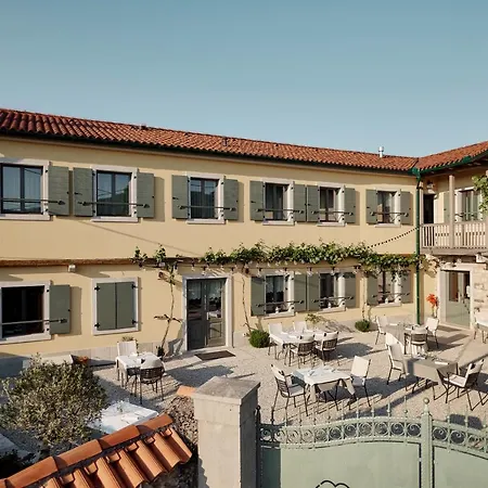 בית הארחה Casa Krasna Gourmet Boutique 4*