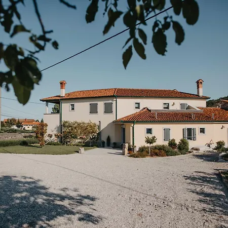 Casa Krasna Gourmet Boutique Konukevi Lokev